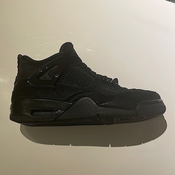 JORDAN IV — special edition Olivia Kim women’s only 🥷🏻🥷🏻🥷🏻 black on black - Picture 4 of 10